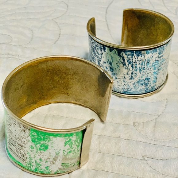 Bracelets - Picture 2 of 4